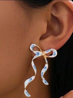NEW! Gold Bow White & Blue Enamel Floral Chic Post Earrings
